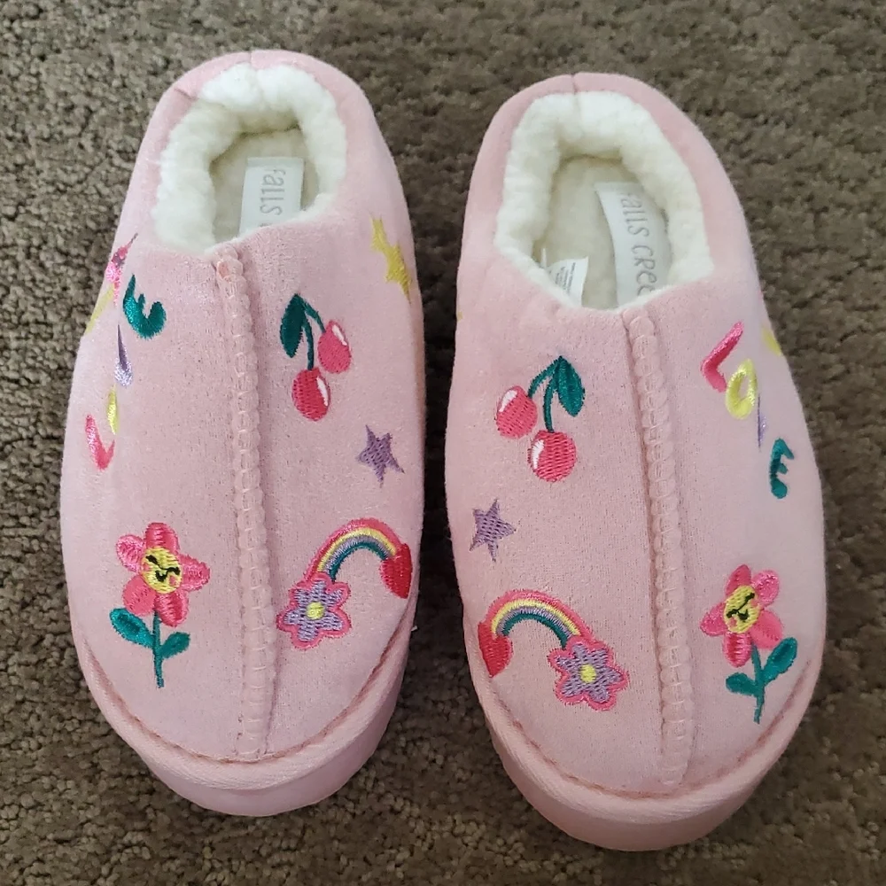 Girls Falls Creek Rose Pink Embroidered Clog Slippers Size 10/11 1/2 NWT